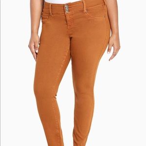 Torrid Jegging Denim in Rust, 22 Short